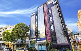 Fabhotel Suncourt Karol Bagh